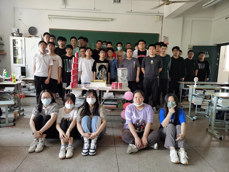 202231班举行集体生日暨学习动员大会