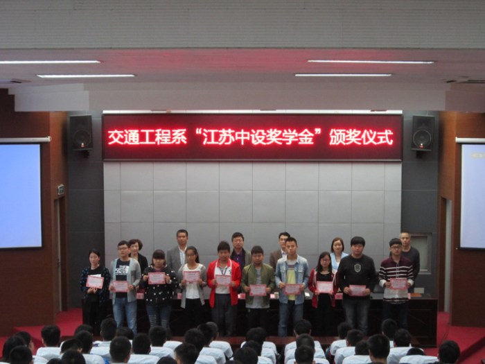 1490184382410060815.jpg 20160602153605840_s.jpg