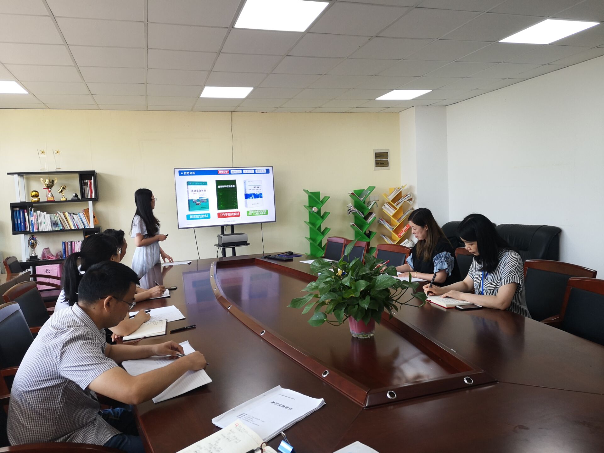 交通工程学院认真准备江苏省职业院校教学大赛工作