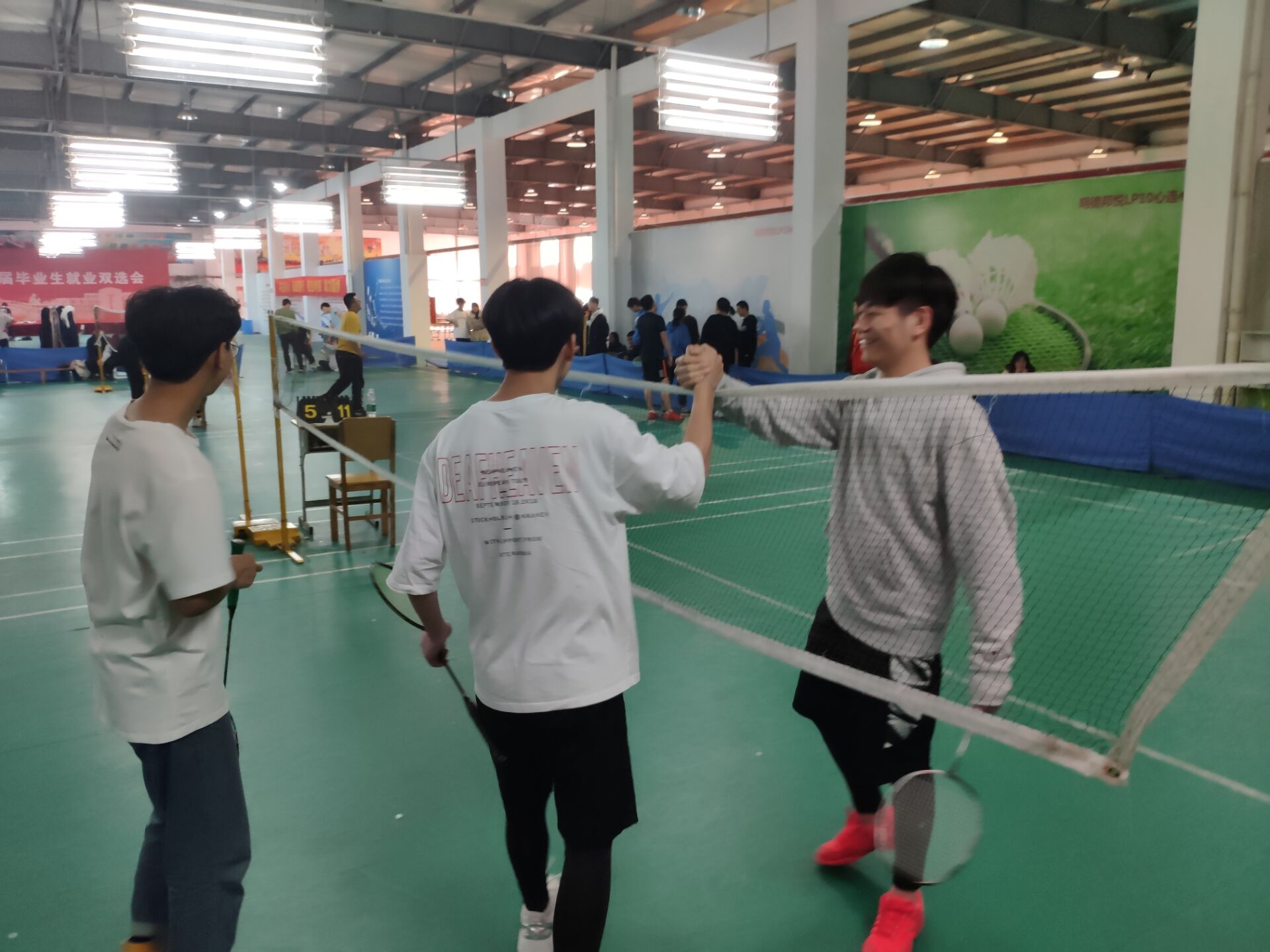 信息管理学院校园文化艺术节之 羽毛球迎新赛圆满结束