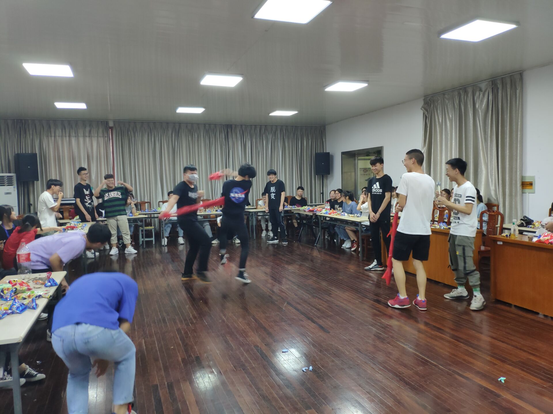 时逝年华，相聚未来   ——信息管理学院第八届学生会欢送会圆满结束